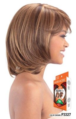 Halle Synthetic Hair Bestie Full Wig Model Model
