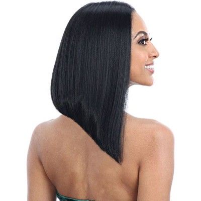 NUMBER 205 Synthetic Freedom Lace Part Wig Model Model