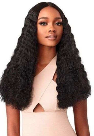 SOLANA Outre Synthetic Swiss Lace Front Wig 